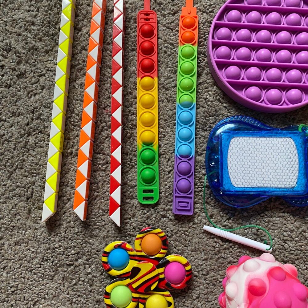 Fidget Toy Bundle - Picture 3 of 6